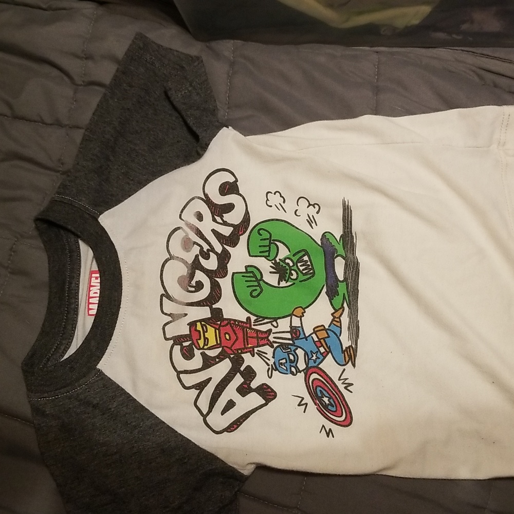 Disney Marvel Avengers Kids Graphic Tee 2T